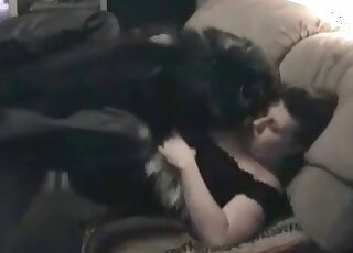 Mature slut gets the best relaxation on a sofa being licked by a dog